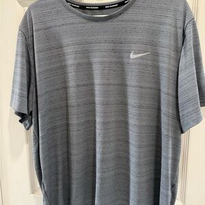 Nike Men's Gray Running Shirt